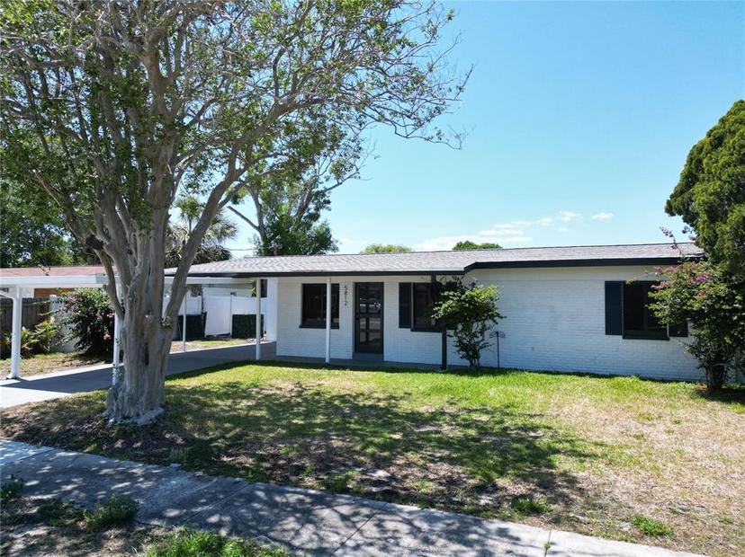 Picture of 5812 Liverpool Drive, Tampa FL 33615