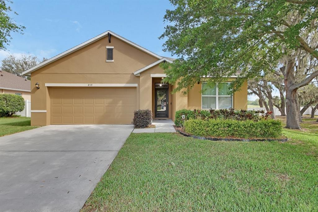 Picture of 859 Oak Hollow Loop, Deland, FL 32724