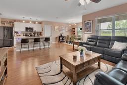 Picture of 859 Oak Hollow Loop, Deland, FL 32724