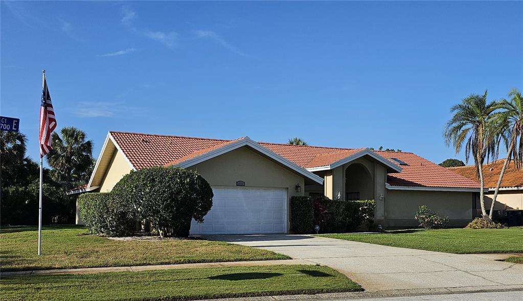 Picture of 2704 E Montague Court E, Clearwater, FL 33761