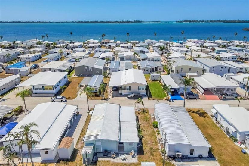 Picture of 10315 Cortez Road W Unit 24H, Bradenton FL 34210