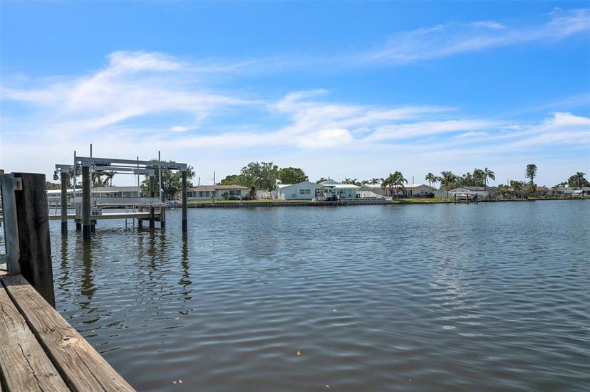Picture of 4790 Shore Acres Boulevard Ne, St Petersburg FL 33703