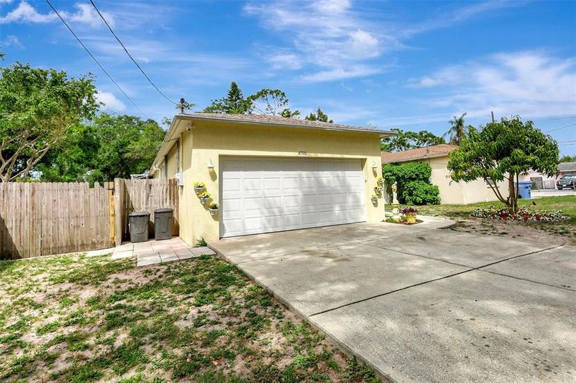 Picture of 4790 70Th Street N, St Petersburg FL 33709