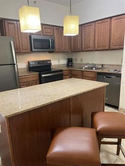 Picture of 12539 Floridays Resort Dr 411 Unit 411D, Orlando, FL 32821