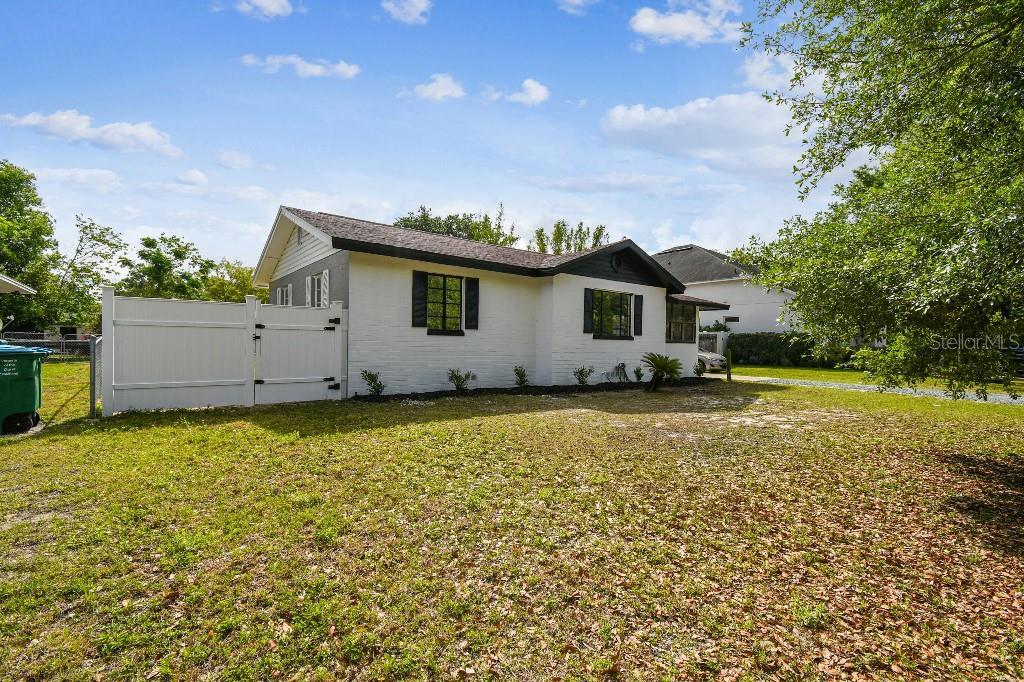 Picture of 1550 Ridgewood Avenue, Maitland, FL 32751