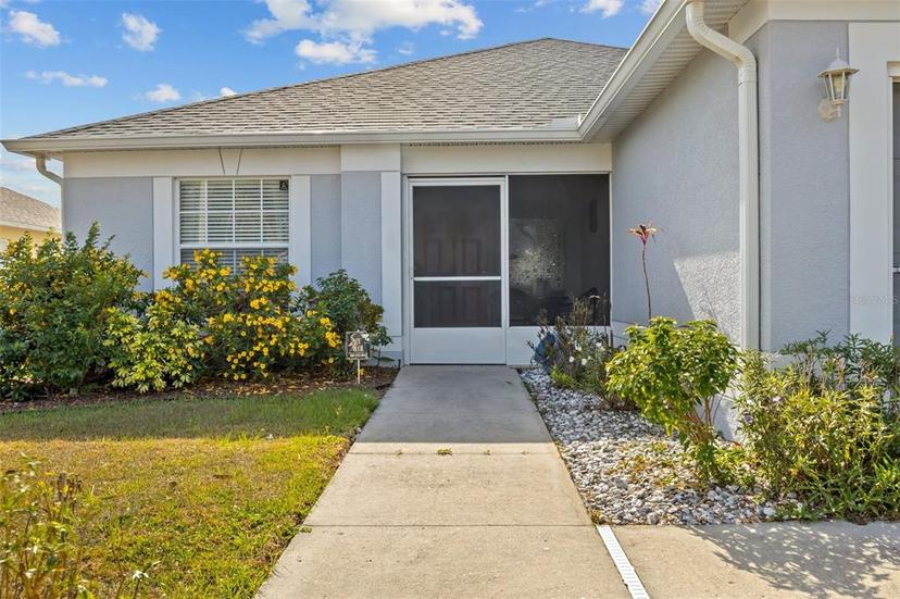 Picture of 3703 Trapnell Grove Loop, Plant City FL 33567