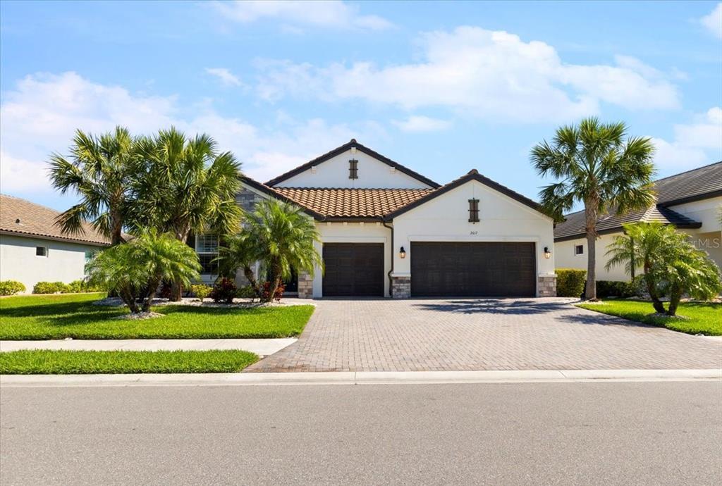 Picture of 2017 Woodleaf Hammock Court, Bradenton, FL 34211