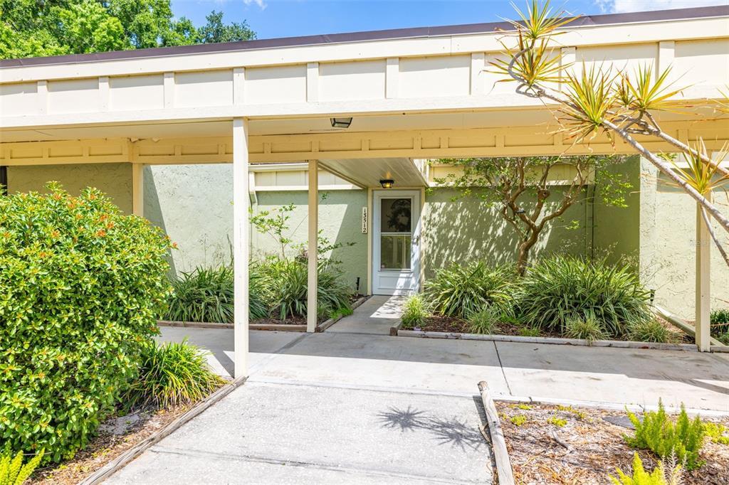 Picture of 13512 Palmwood Lane Unit 13512, Tampa, FL 33618