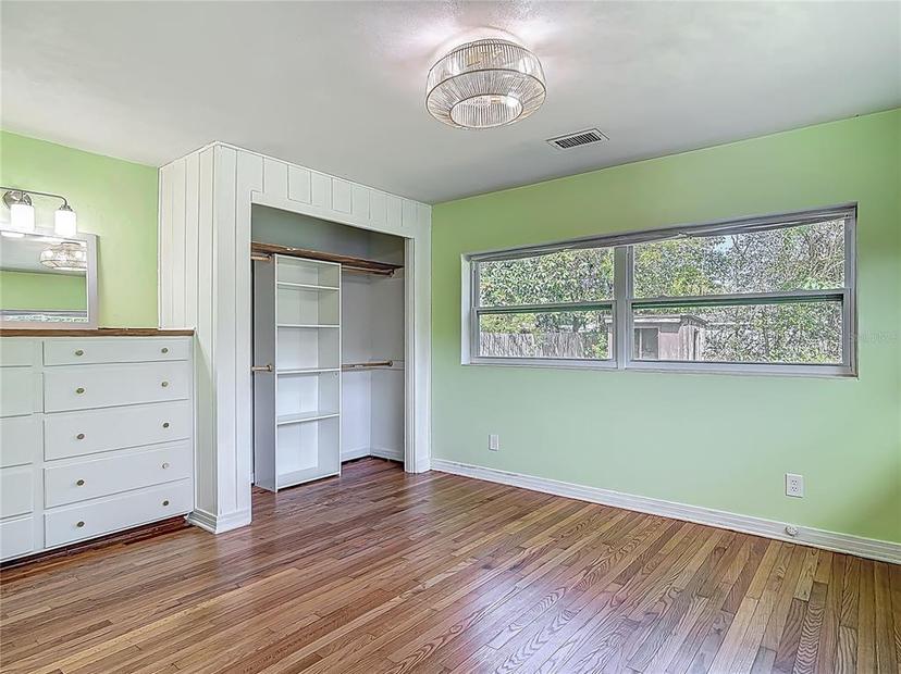 Picture of 243 S Hull Avenue, Deland FL 32720