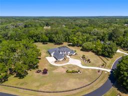 Picture of 14742 NW 11Th Place, Newberry, FL 32669