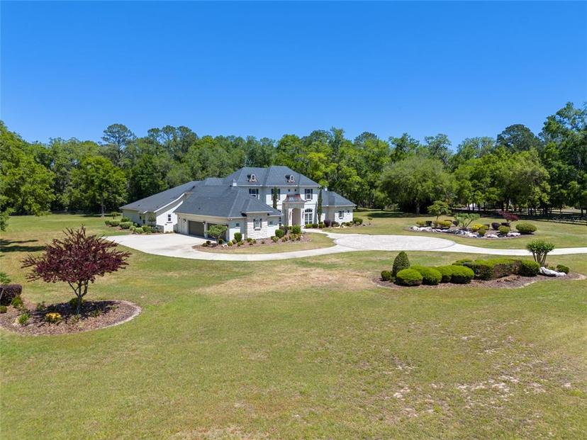 Picture of 14742 NW 11Th Place, Newberry FL 32669