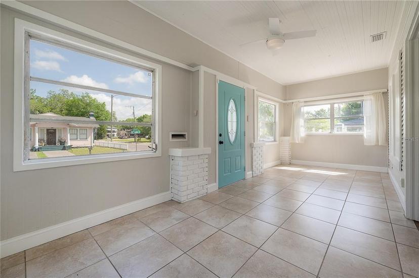 Picture of 302 W Hilda Street, Tampa FL 33603
