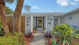 Picture of 6583 Waterford Circle, Sarasota, FL 34238