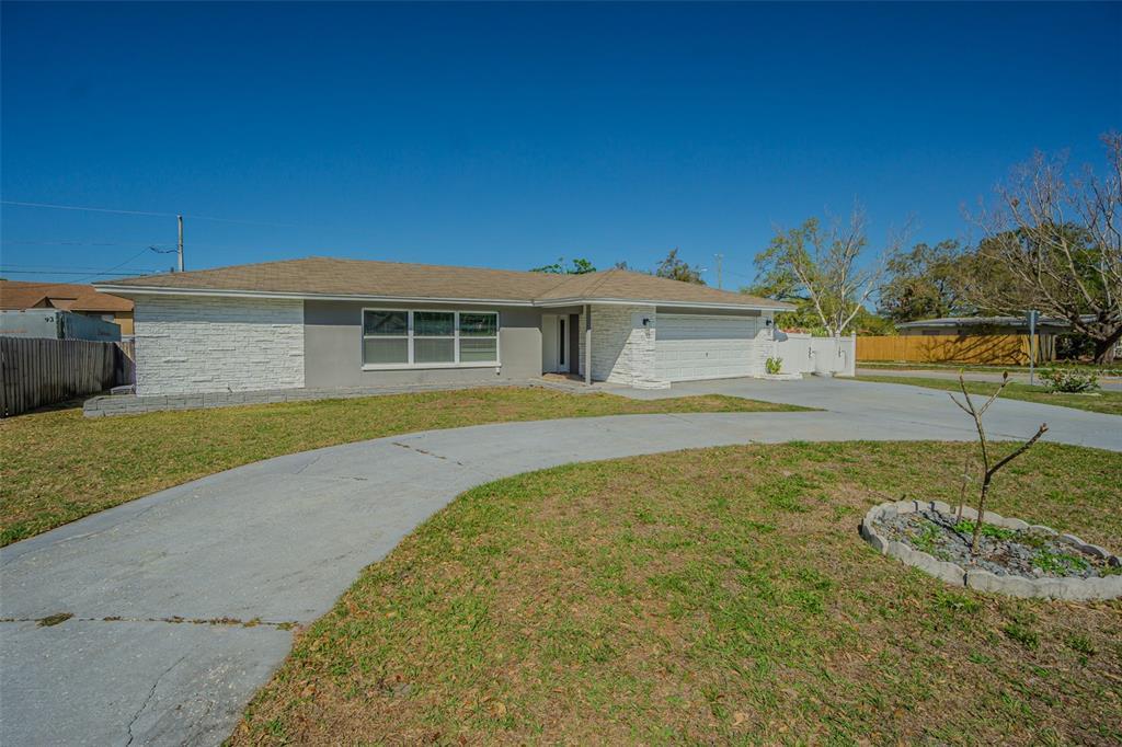 Picture of 1760 Sharondale Drive, Clearwater, FL 33755