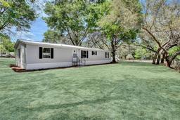 Picture of 103 Albany Court, Satsuma, FL 32189