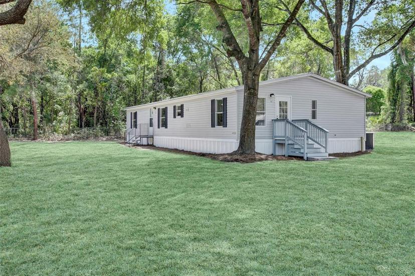 Picture of 103 Albany Court, Satsuma FL 32189