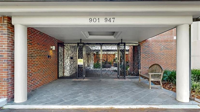 Picture of 919 Seddon Cove Way Unit 919, Tampa FL 33602