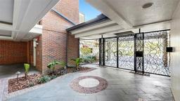 Picture of 919 Seddon Cove Way Unit 919, Tampa, FL 33602
