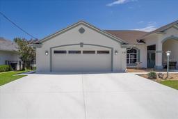 Picture of 16 Fletcher Court, Palm Coast, FL 32137
