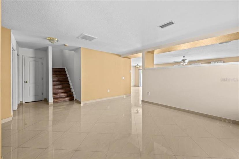 Picture of 12107 Fox Bloom Avenue, Gibsonton FL 33534