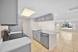 Picture of 2035 Royal Bay Boulevard Unit 47, Kissimmee, FL 34746