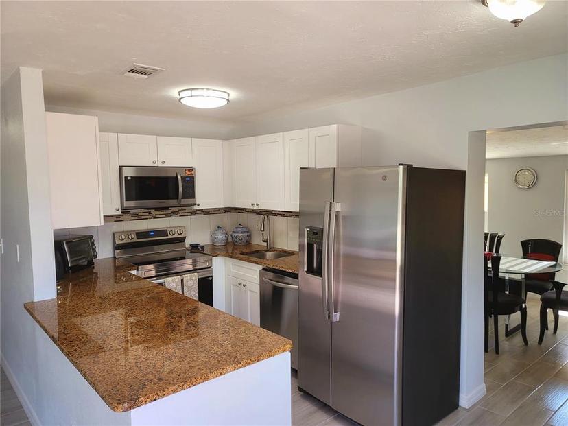 Picture of 2035 Vinson Avenue, Sarasota FL 34232