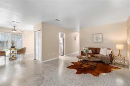 Picture of 1603 NE 19Th Place, Gainesville, FL 32609