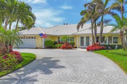 Picture of 44 Waterford Drive, Englewood, FL 34223