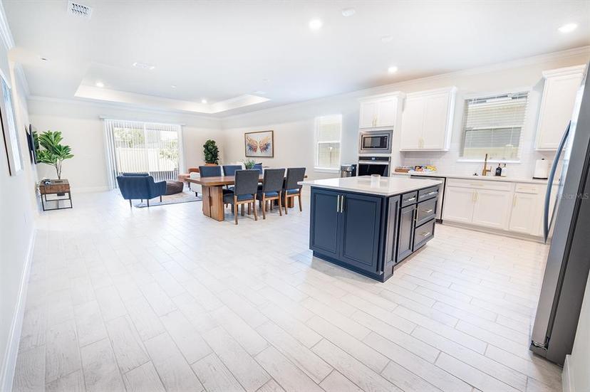 Picture of 4012 Meandering Bay Drive, Apopka FL 32712