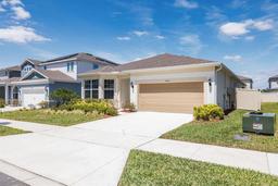Picture of 4012 Meandering Bay Drive, Apopka, FL 32712