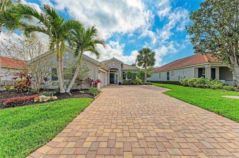 Picture of 643 Misty Pond Court, Bradenton FL 34212