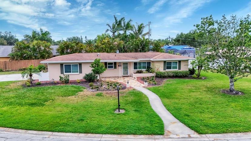 Picture of 3072 Meyer Drive, Sarasota FL 34239