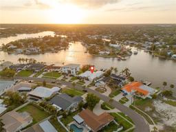 Picture of 935 Eden Isle Drive Ne, St Petersburg, FL 33704