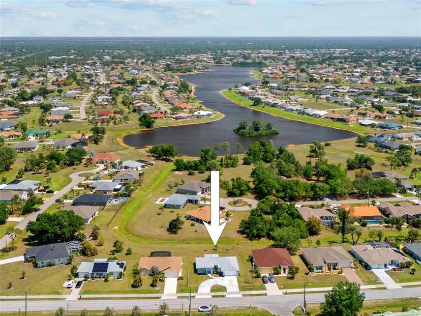 Picture of 1140 Capricorn Boulevard, Punta Gorda FL 33983