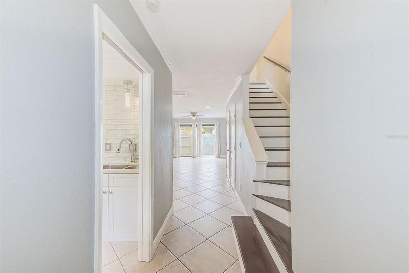 Picture of 8800 Bardmoor Boulevard Unit 11, Seminole FL 33777