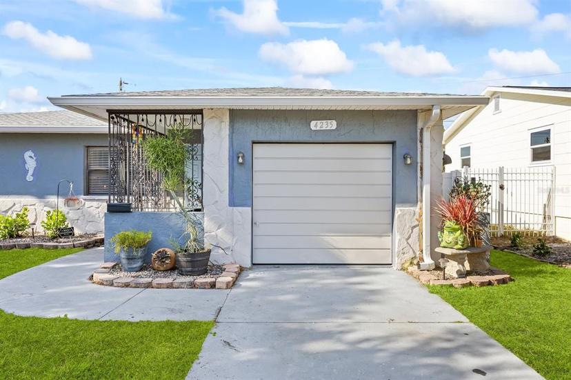 Picture of 4235 Dartmouth Avenue N, St Petersburg FL 33713