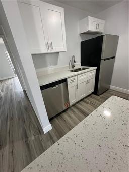 Picture of 9119 Tudor Drive Unit E104, Tampa, FL 33615