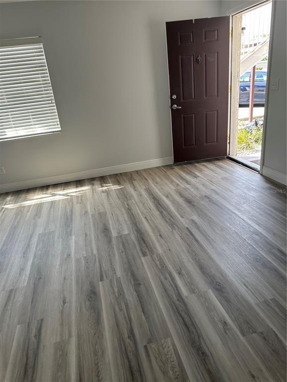 Picture of 9119 Tudor Drive Unit E104, Tampa FL 33615