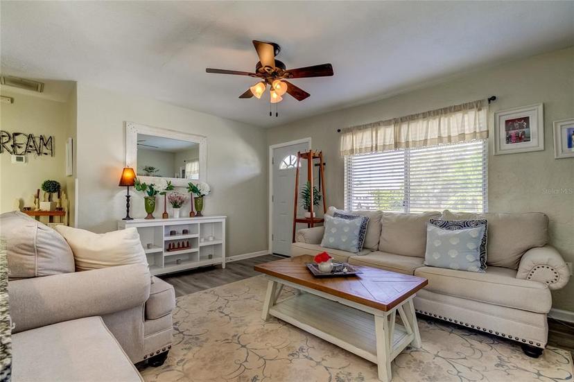 Picture of 1142 56Th Avenue N, St Petersburg FL 33703