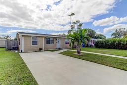 Picture of 1142 56Th Avenue N, St Petersburg, FL 33703