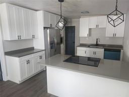 Picture of 825 Lincoln Avenue, Tarpon Springs, FL 34689