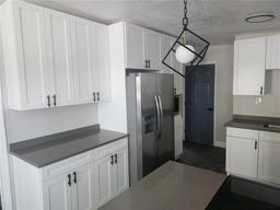 Picture of 825 Lincoln Avenue, Tarpon Springs, FL 34689