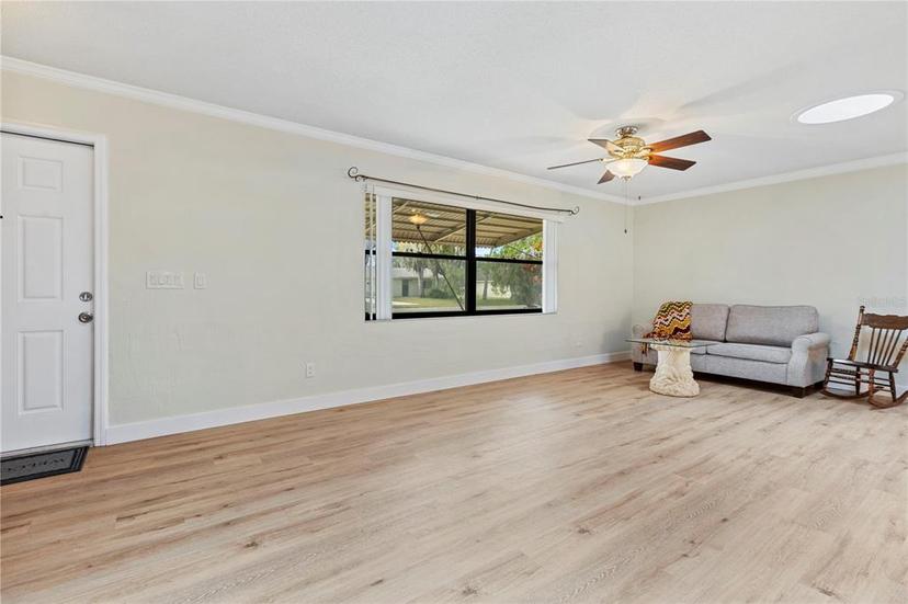 Picture of 1855 Pine Tree Drive, Edgewater FL 32141