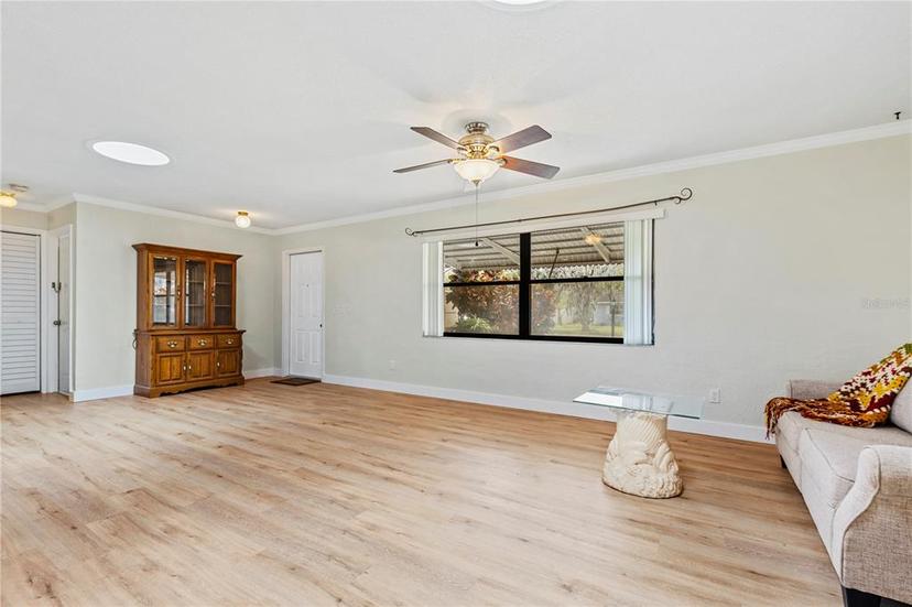 Picture of 1855 Pine Tree Drive, Edgewater FL 32141