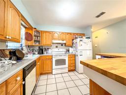 Picture of 6512 NW 31St Terrace, Gainesville, FL 32653