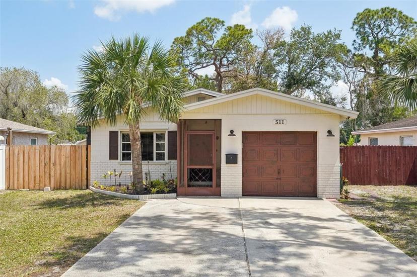 Picture of 511 Glenoak Street N, St Petersburg FL 33703