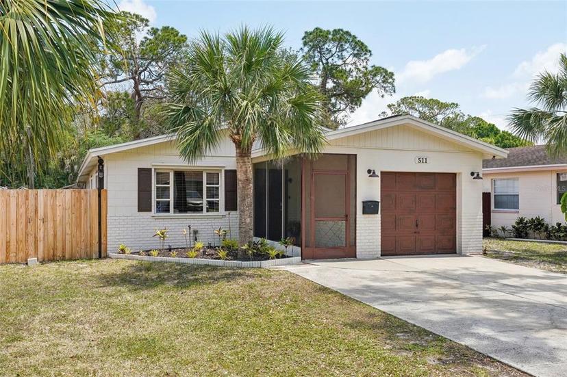 Picture of 511 Glenoak Street N, St Petersburg FL 33703