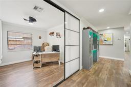 Picture of 511 Glenoak Street N, St Petersburg, FL 33703