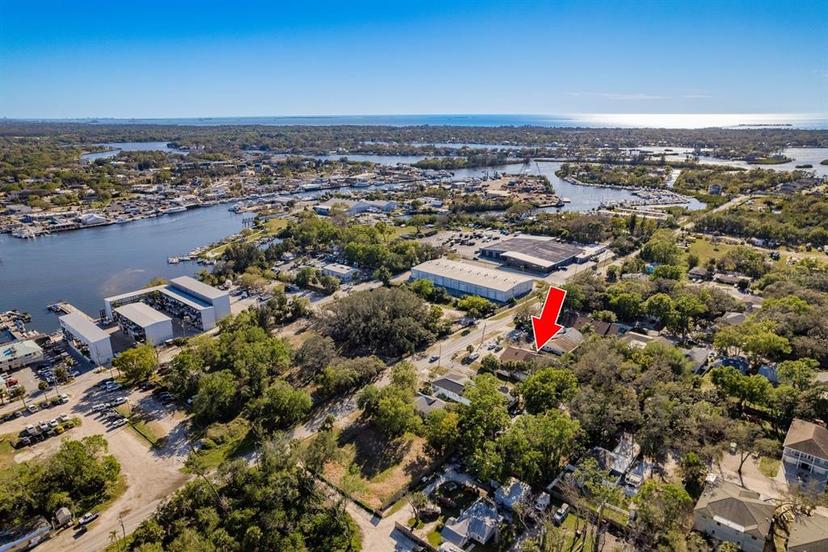 Picture of 102 Anclote Road, Tarpon Springs FL 34689