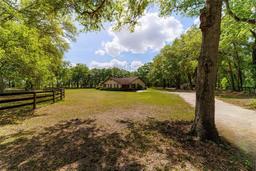 Picture of 21990 NE Highway 27, Williston, FL 32696